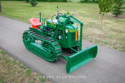 1950 Oliver Cletrac HG Crawler