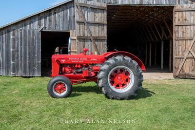1953 McCormick WDR-9 Rice Field Special