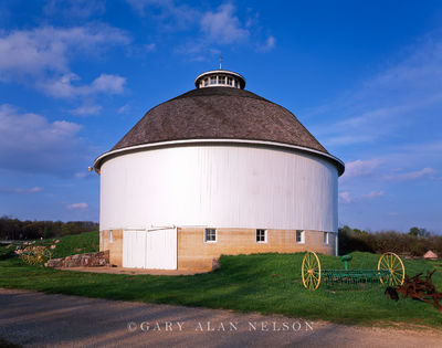 The Paxton Round Barn print
