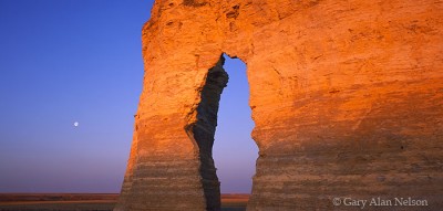 Moon and Keyhole Arch print
