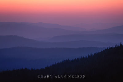 Cascade Mountain Range Vignette print