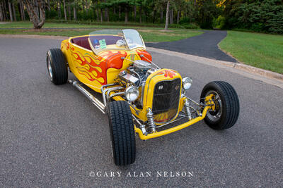 1927 Ford Model T coupe, fenderless