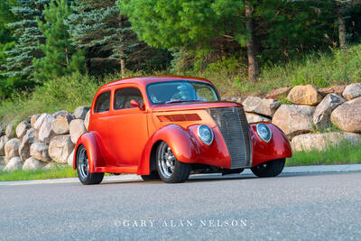 1937 Ford  Tudor Sedan