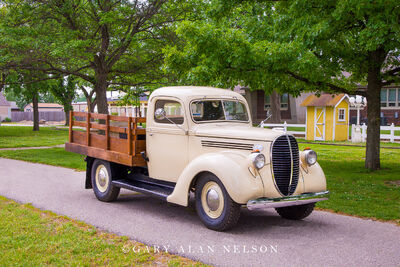 1939 Ford One-Ton