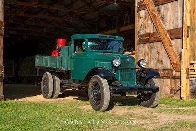 1933 Ford Model BB 1.5 Ton Truck