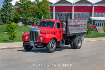 1957 Mack B-30 Grain Box