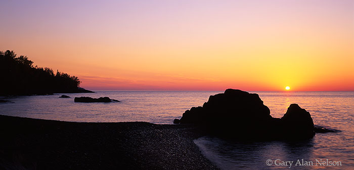 MN-00-56P-LS Orange orb crossing the horizon of Lake Superior, Lutsen, Minnnesota