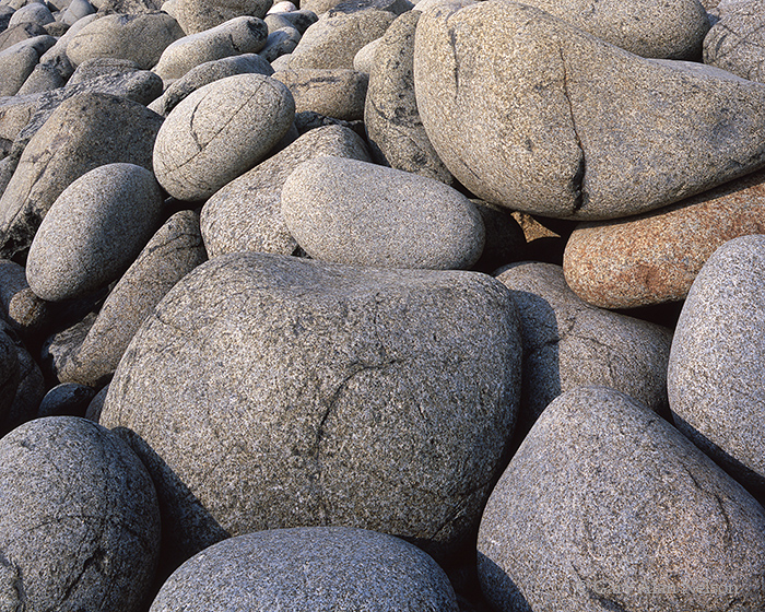 MN-03-21V-SP Cobble boulder beach on Lake Superior. Split Rock Lighthouse State Park, Minnesota