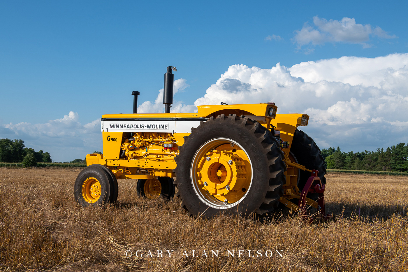 1968 Minneapolis-Moline G900