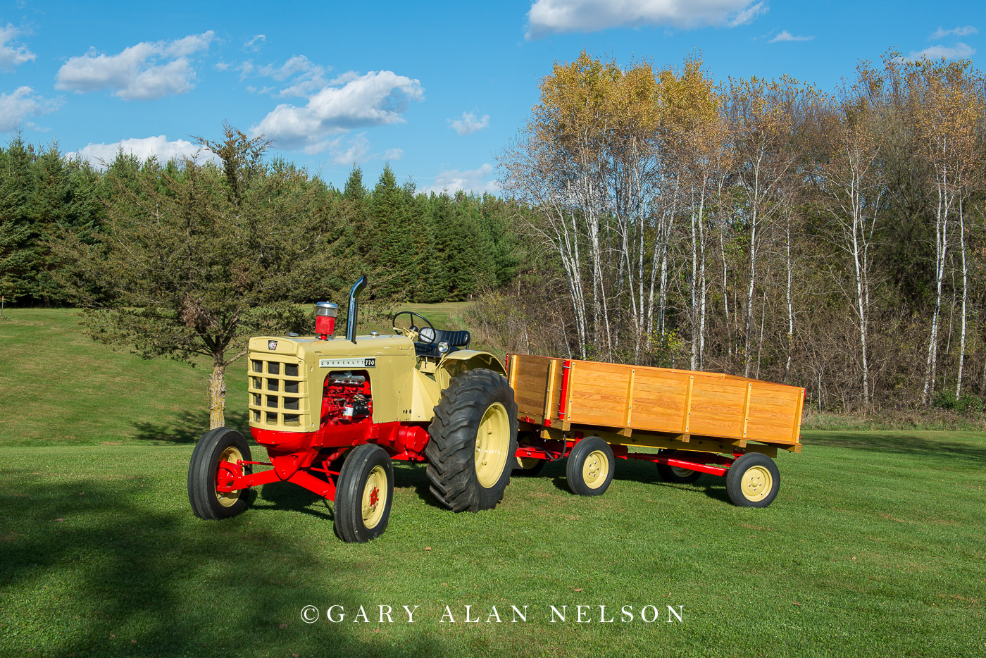 1964 Cockshutt 770 Weatland Standard with Cockshutt 622 Trailer