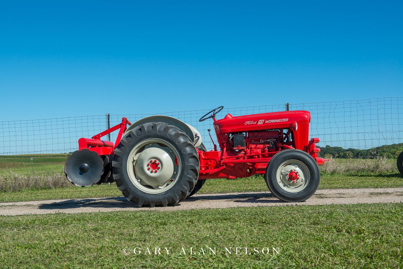 1961 Ford 661 with Dearborn Boag Disc