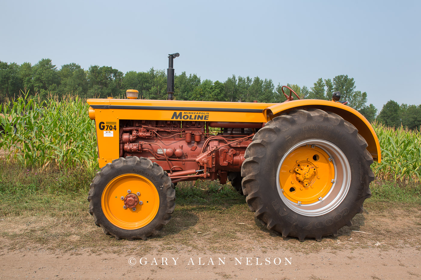 1962 Minneapolis-Moline Model G704