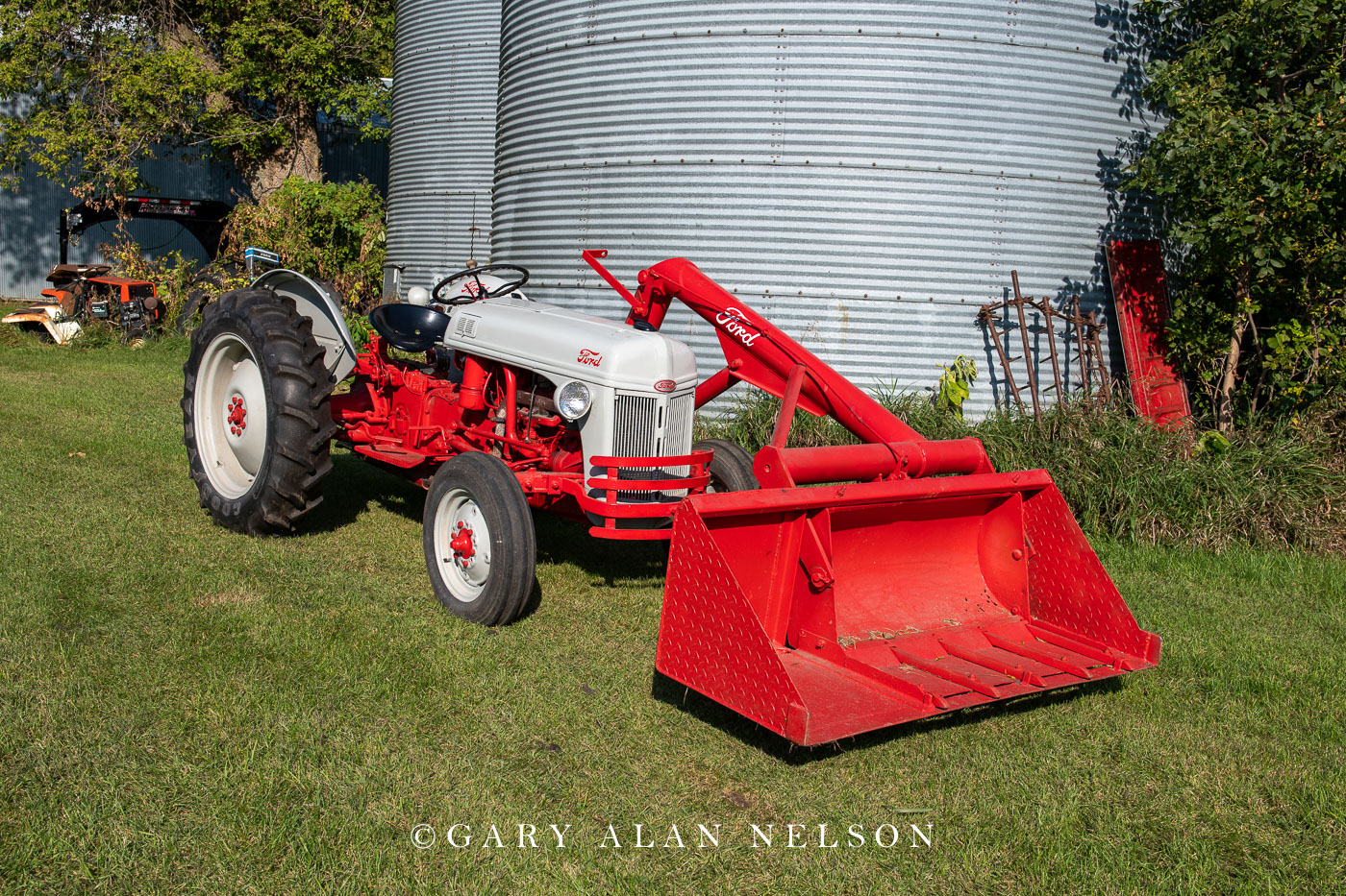 1952 Ford 8N with Ford Loader