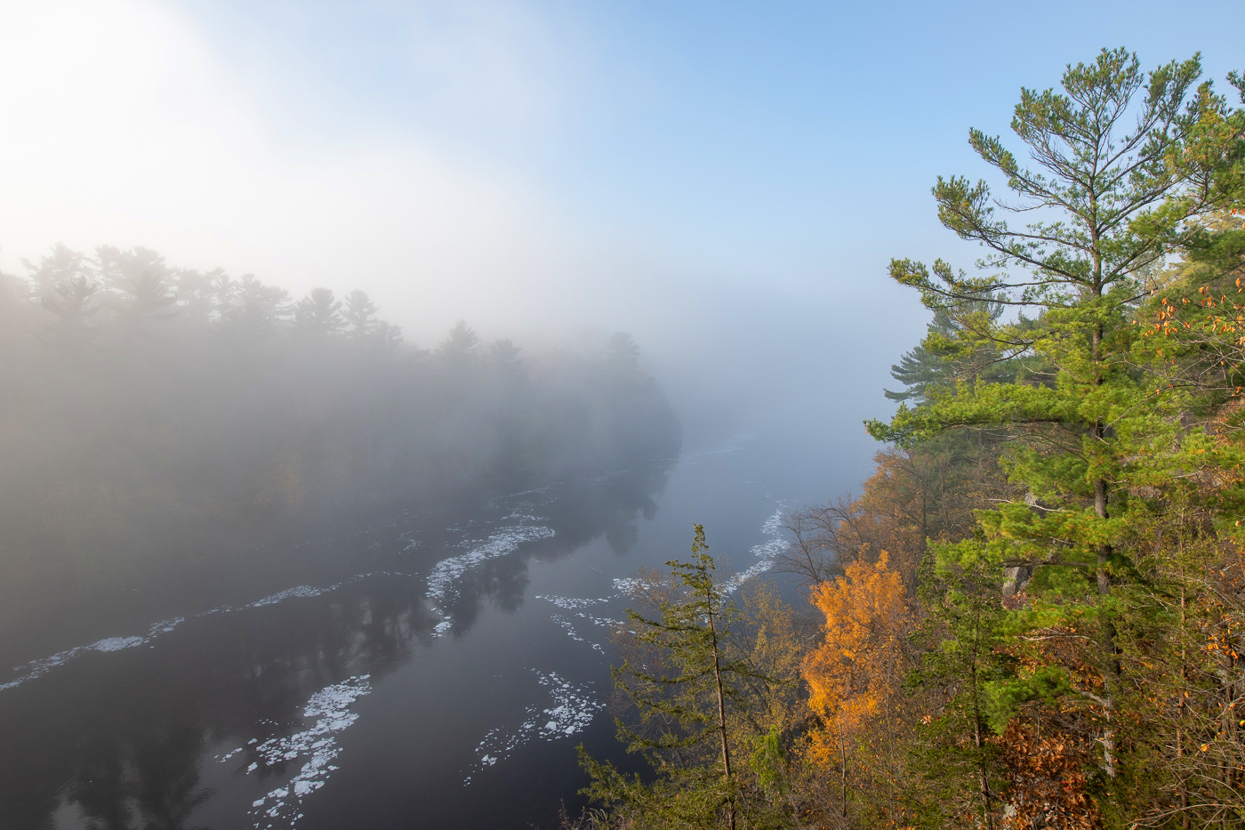Sunrise, autum and fog over the St. Croix River, St. Croix National and Scenic River, Minnesota/Wisconsin