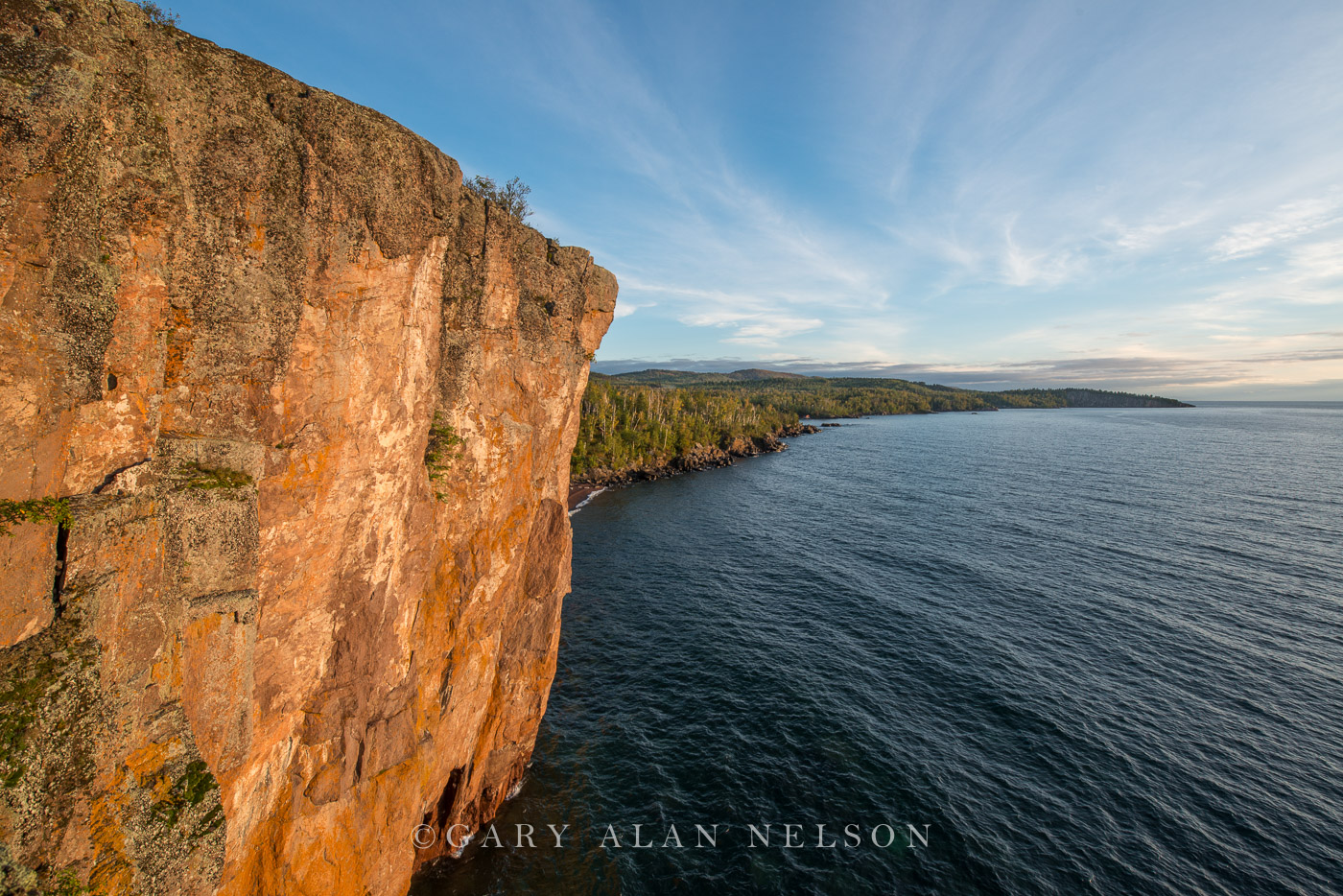 Cliffs over Lake Superior, Tettegouche State Park, Minnesota