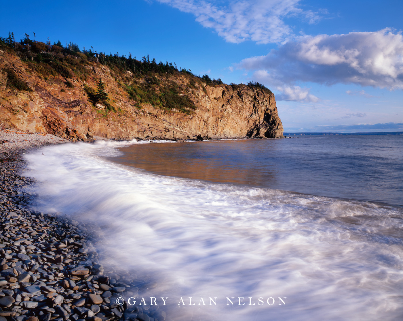 NB-96-8-SC High tide at Cape Enrage and the Bay of Fundy, New Brunswick, Canada