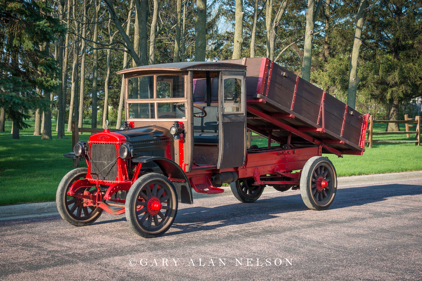 1922 Armleder Motor Truck Co. Model 30 1.5 ton dump truck