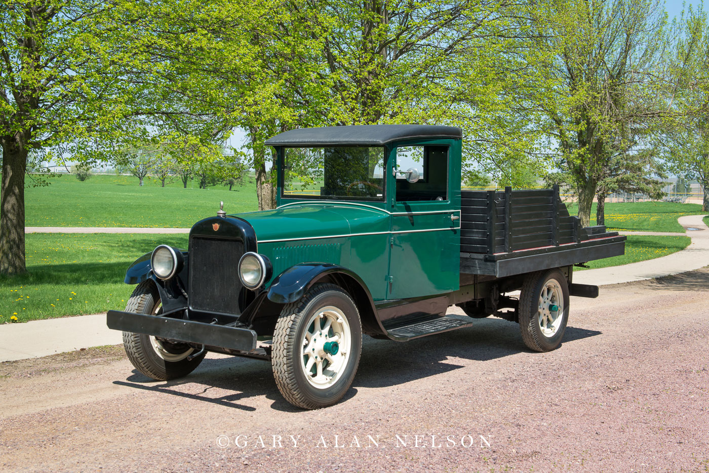 1928 REO Speed Wagon
