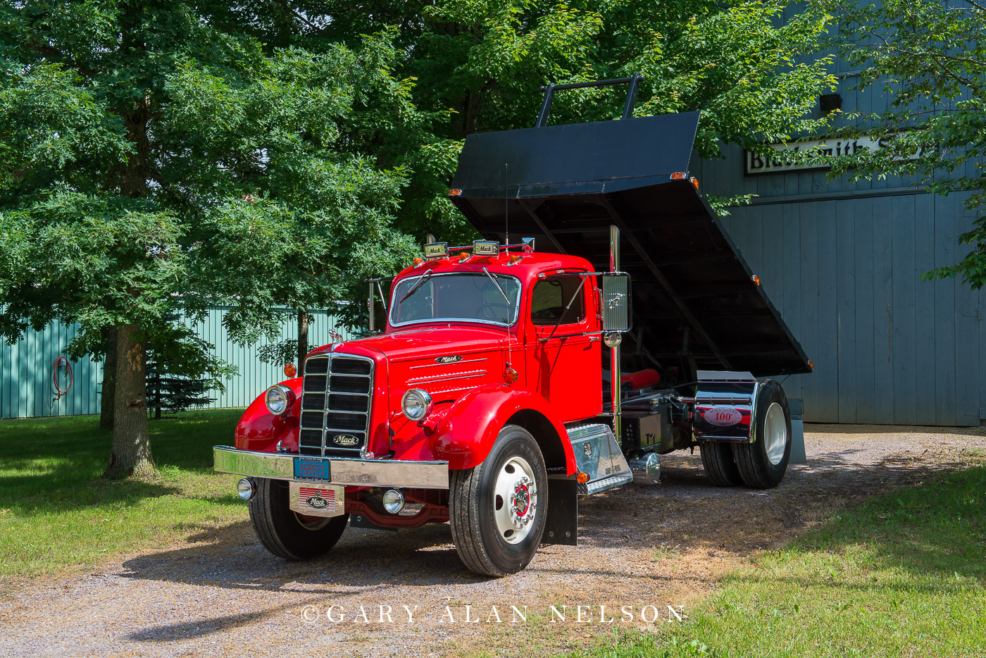 1949 Mack EH