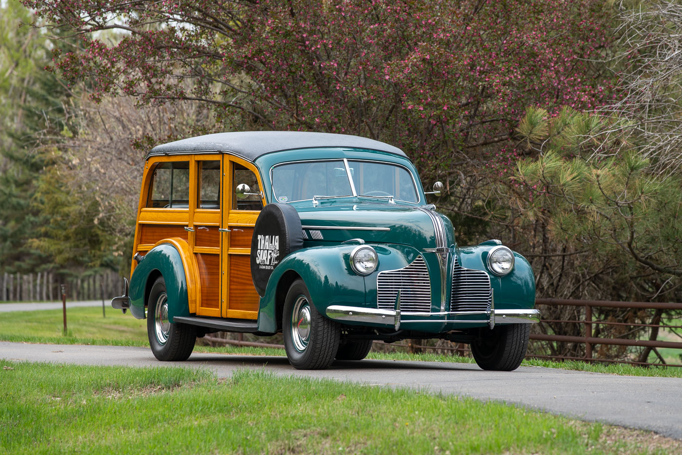 1940 Pontiac Silver Streak Woodie Wagon